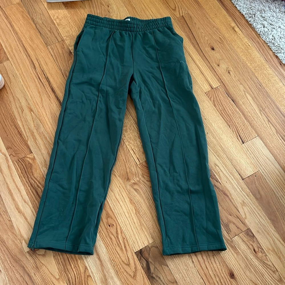 Women’s wide leg sweatpants